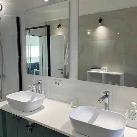 Lux House Olga Ruma