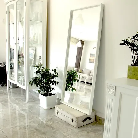 Lux House Olga アパート *