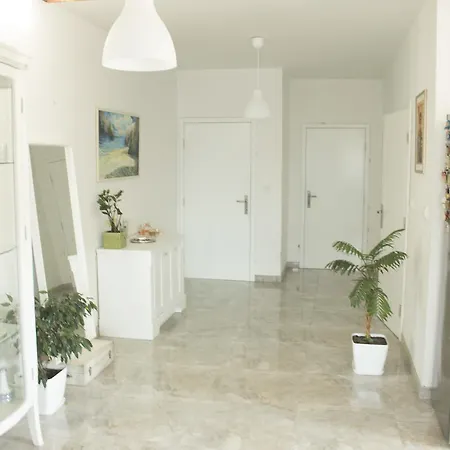 Apartment Lux House Olga