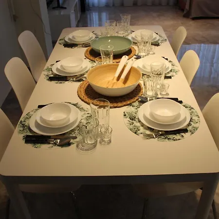 アパート Lux House Olga ルマ