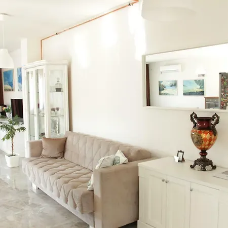 Lux House Olga * Ruma