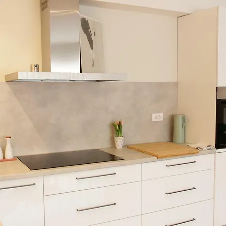 Lux House Olga * ルマ