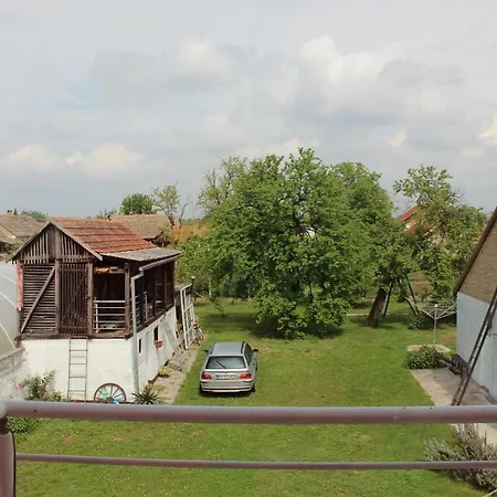 Lux House Olga Ruma