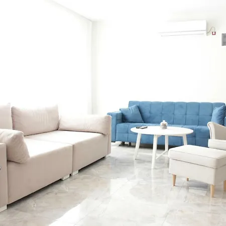 Lux House Olga Apartment